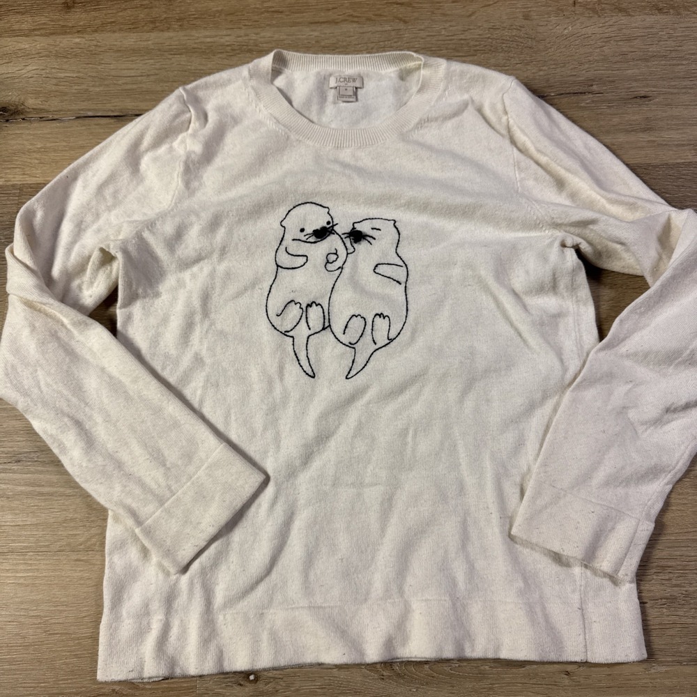 J. CREW Embroidered Otters Stitched Cream Wool Blend Sweater  Medium Whimsical